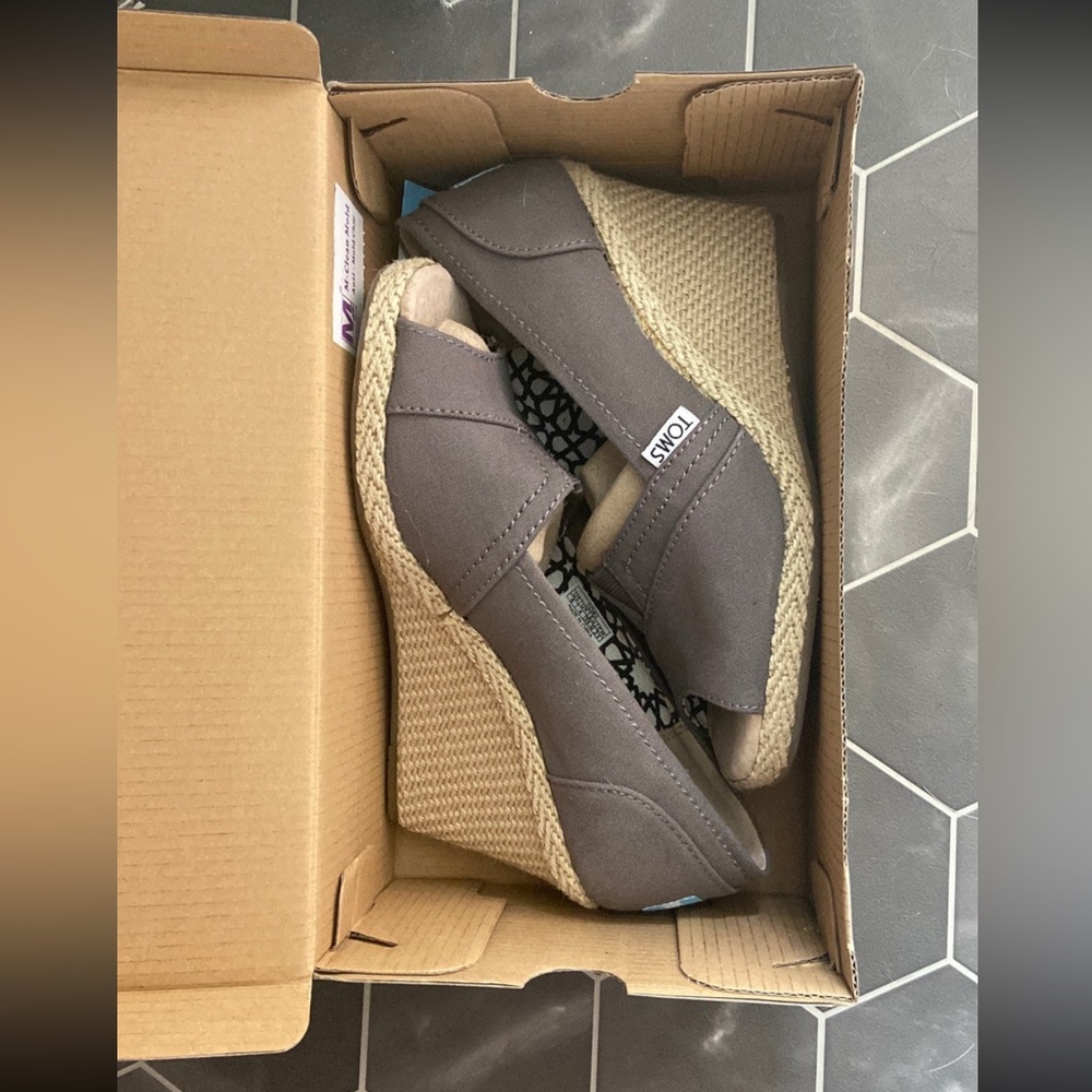 Brand New Toms Ash Canvas Wedges
